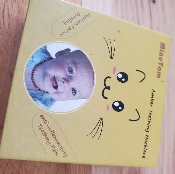 Minetom Baltic amber teething necklace - Picture 2 of 3